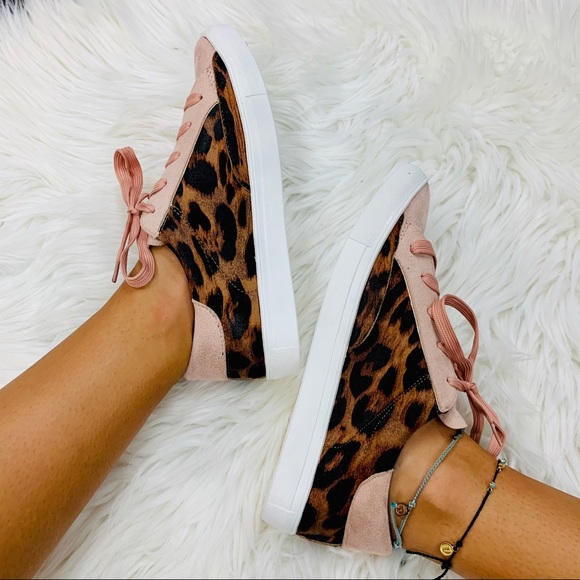 Pink leopard star sneaker - Picture 8 of 10